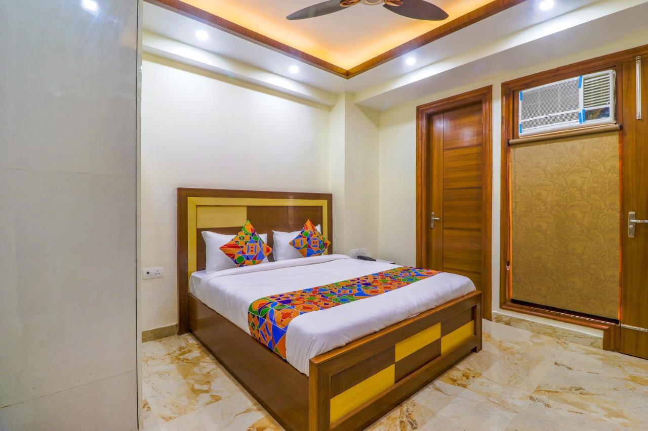 Fabhotel Star Corporate Suite 古尔冈 外观 照片