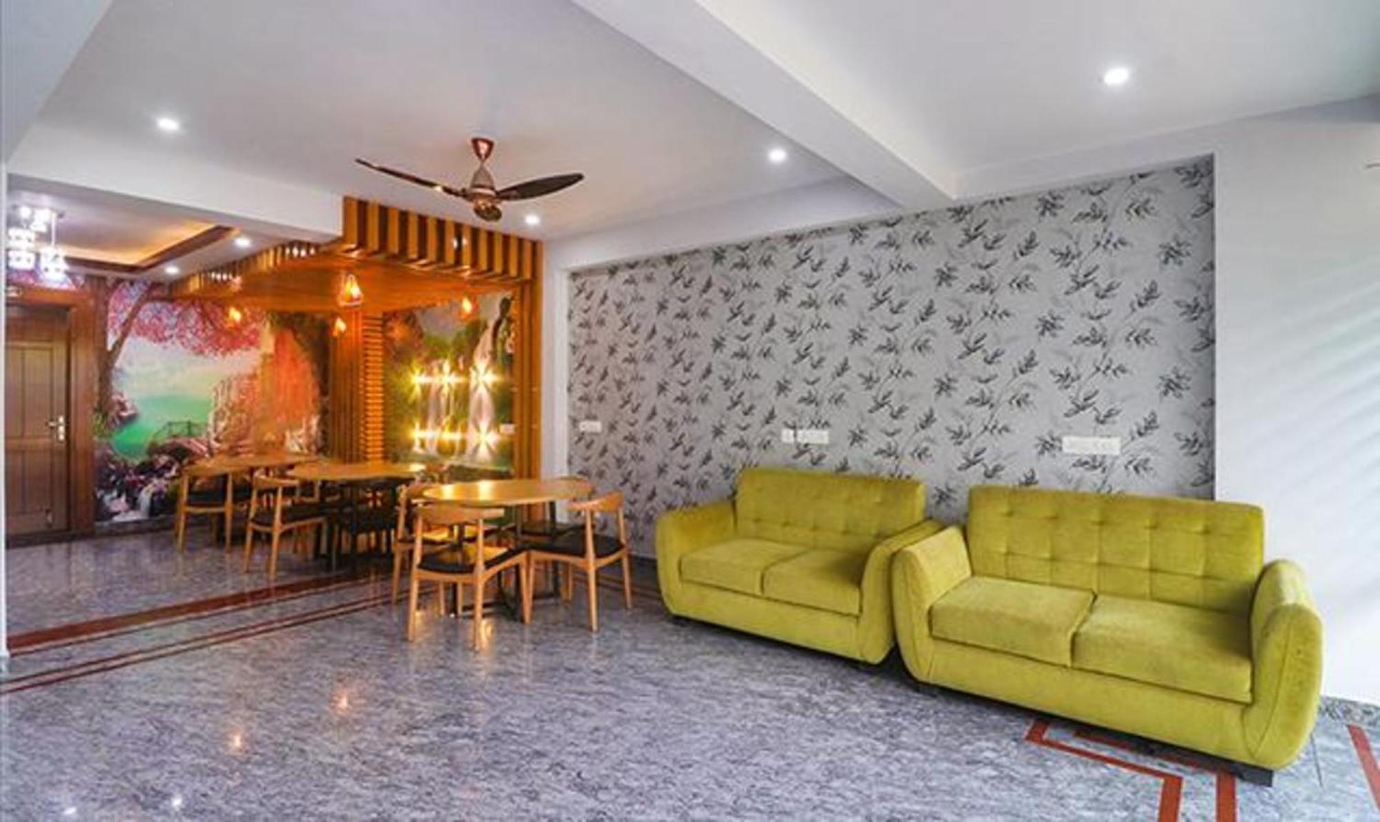 Fabhotel Star Corporate Suite 古尔冈 外观 照片
