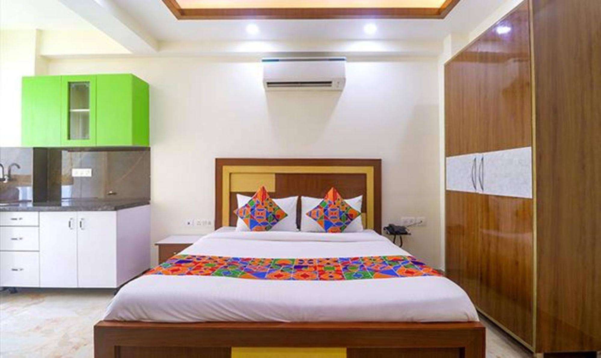 Fabhotel Star Corporate Suite 古尔冈 外观 照片